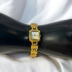 Bulova Gold Toned Analog Ladies Watch